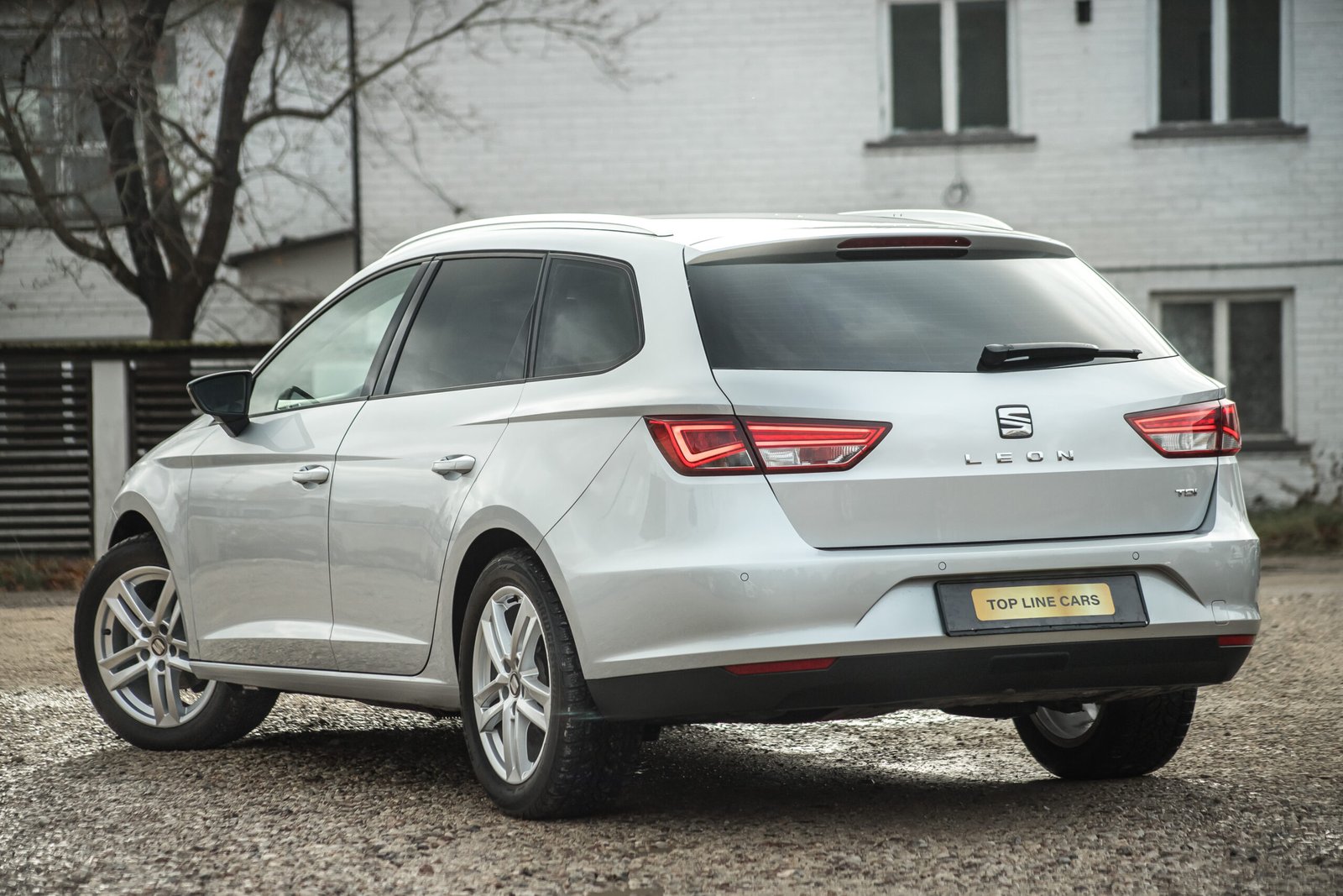 
								SEAT LEON ST SPORT full									