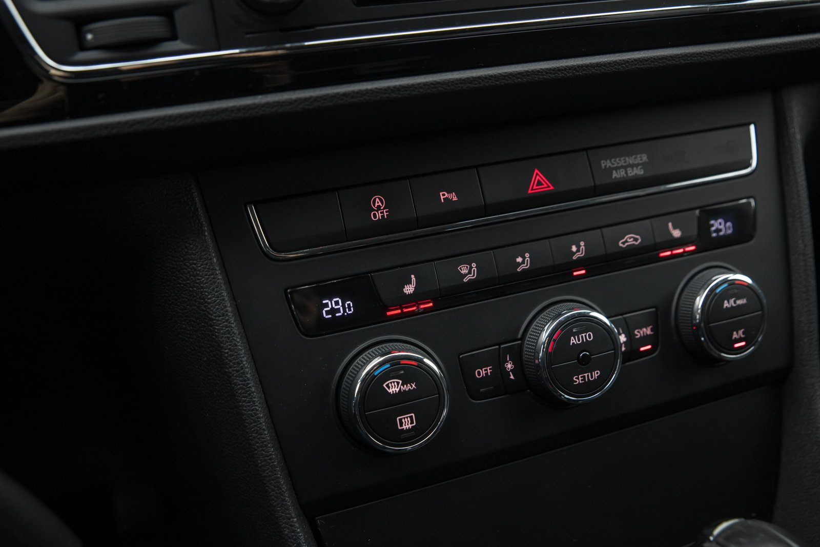 
								SEAT LEON ST SPORT full									