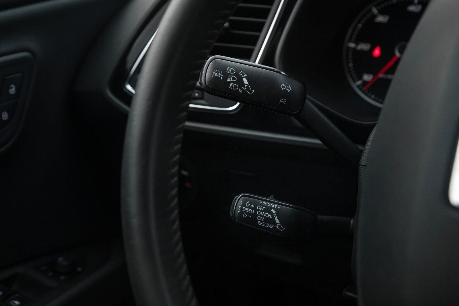 
								SEAT LEON ST SPORT full									