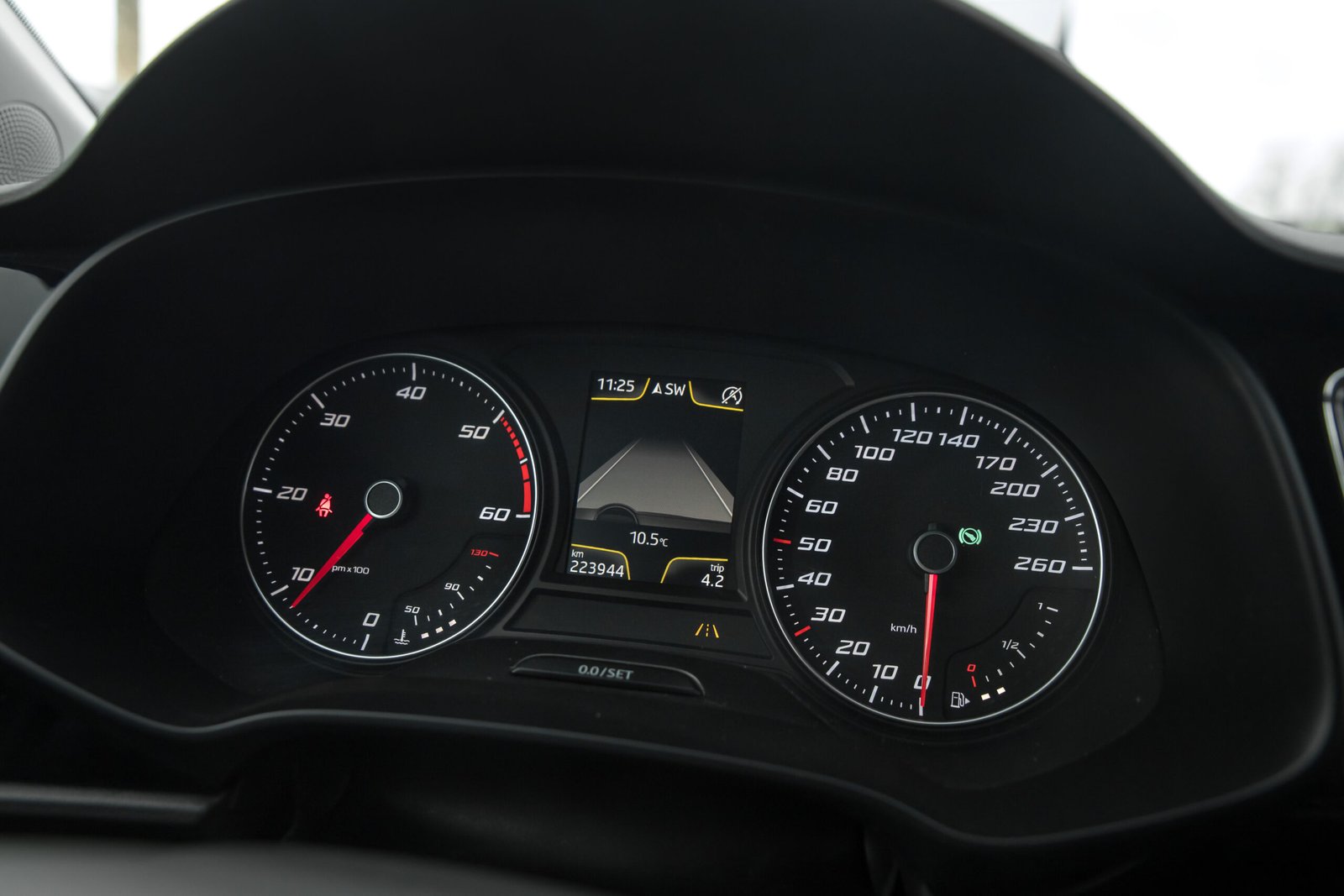 
								SEAT LEON ST SPORT full									