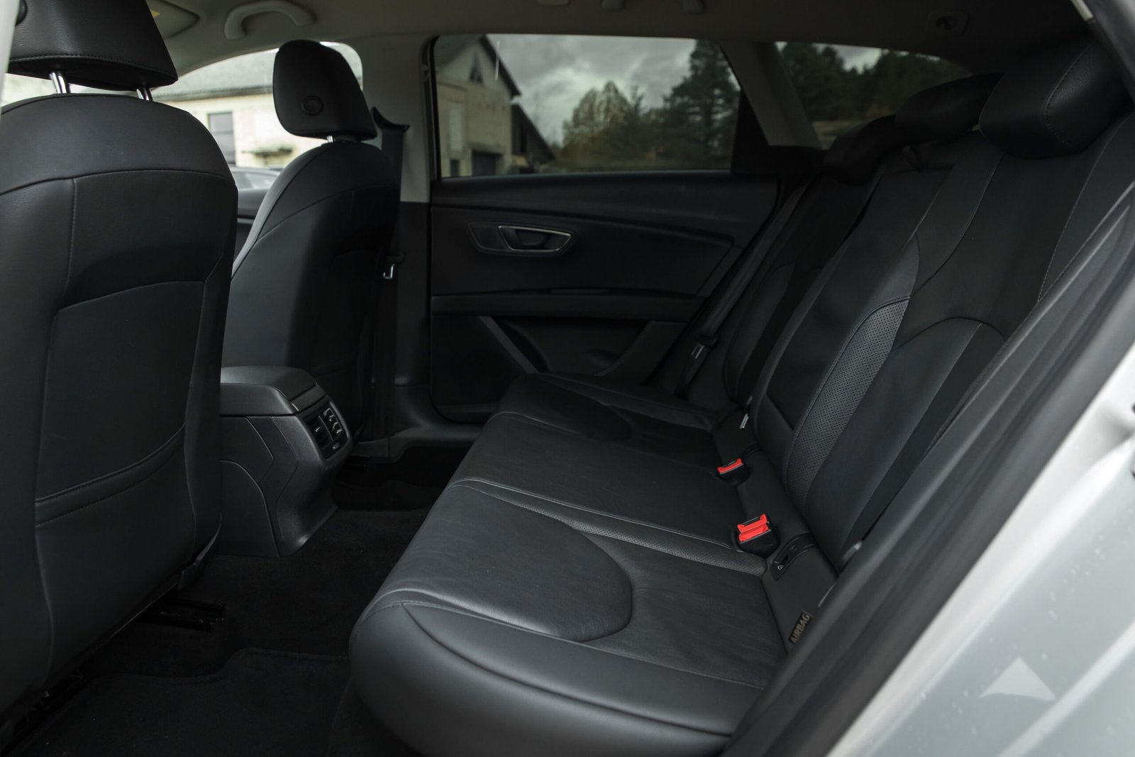 
								SEAT LEON ST SPORT full									