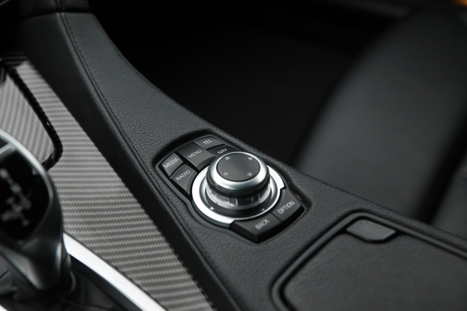 
								BMW 640DA M-SPORTPAKET full									