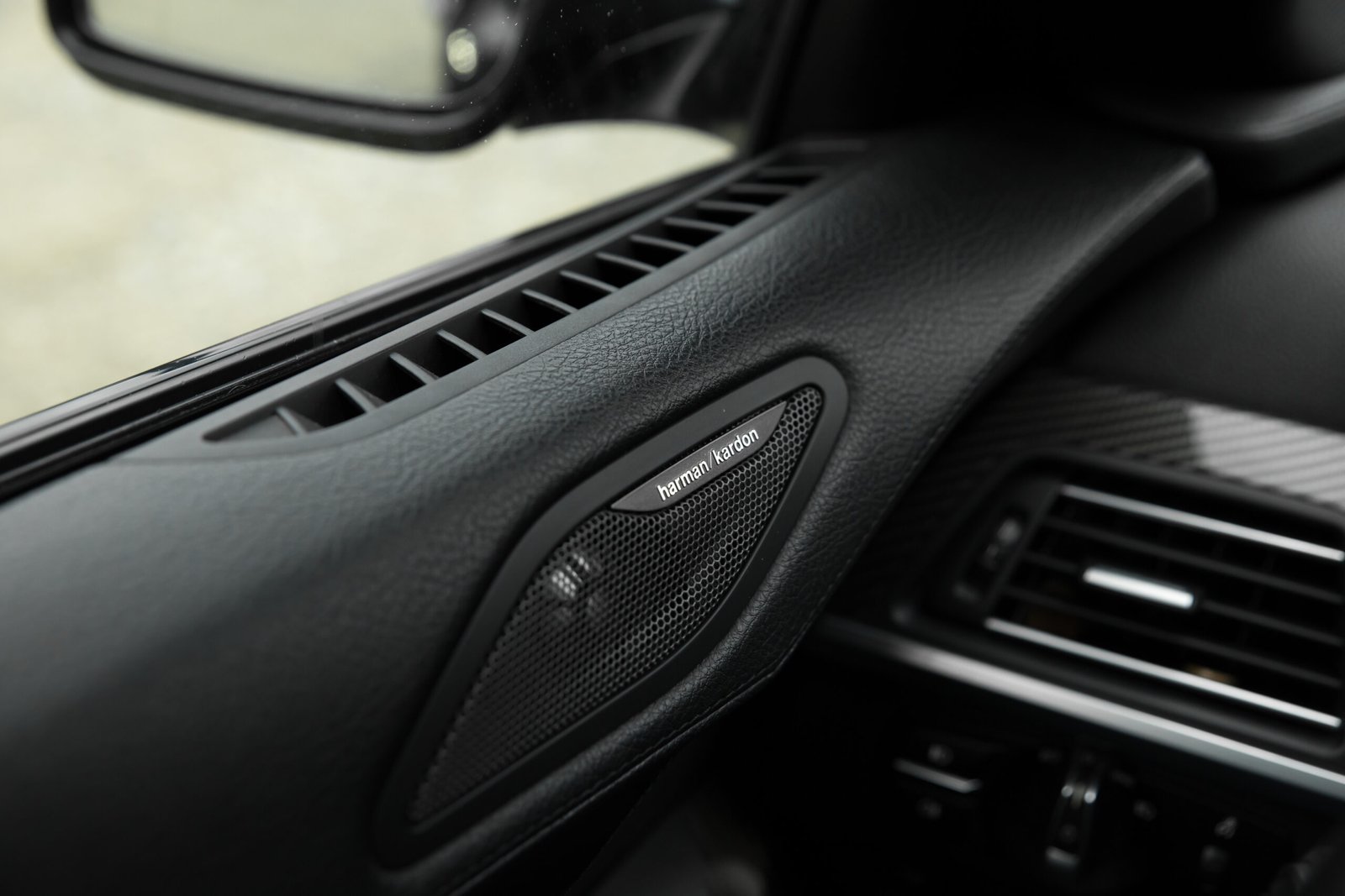 
								BMW 640DA M-SPORTPAKET full									