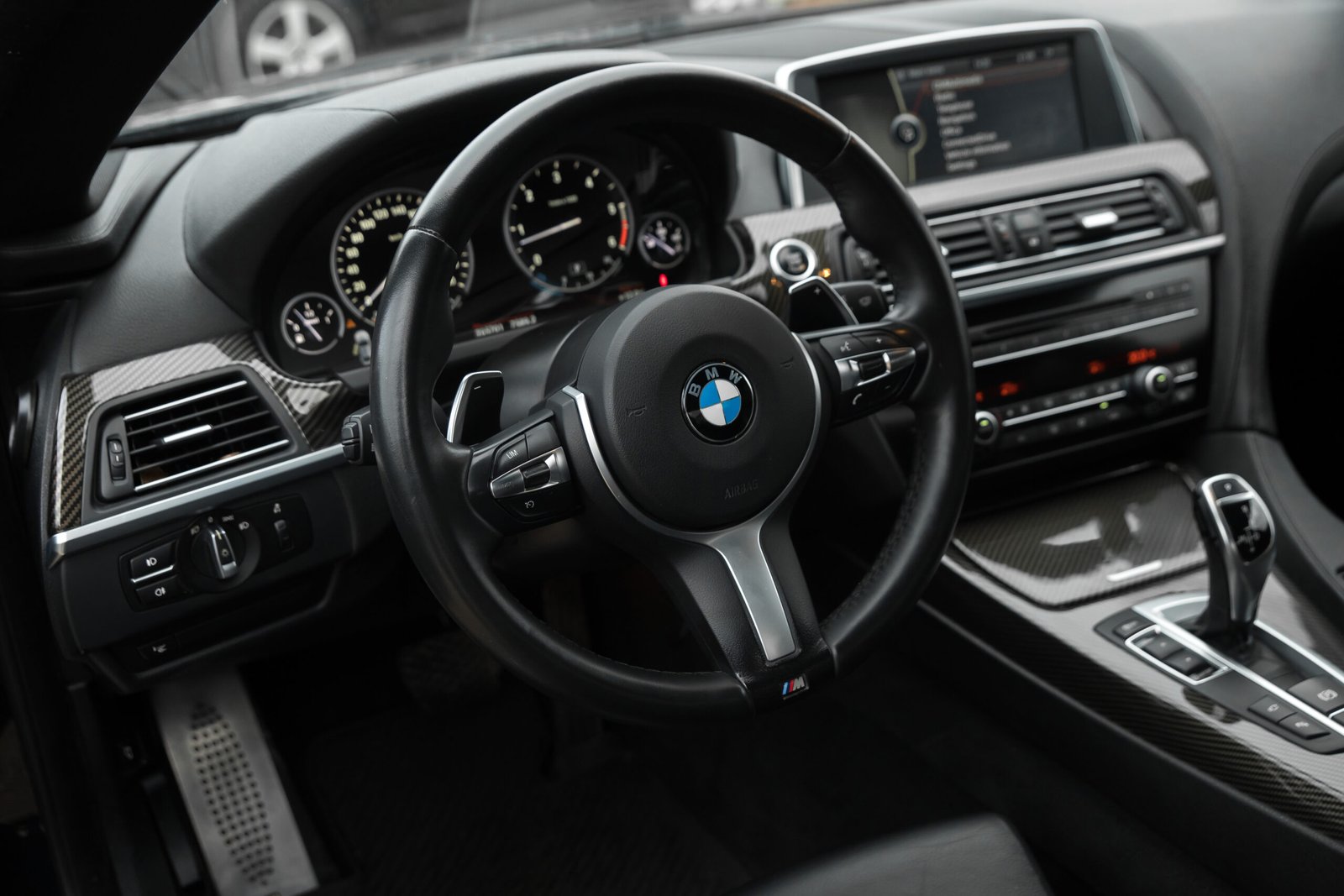 
								BMW 640DA M-SPORTPAKET full									