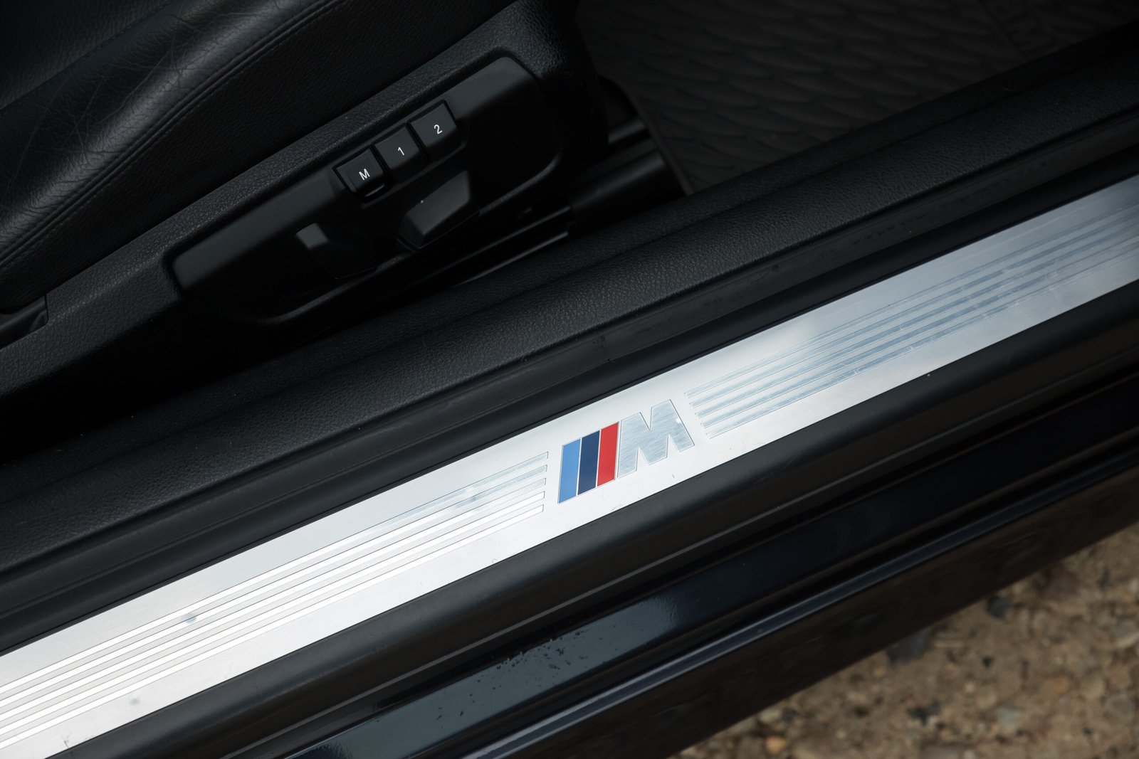 
								BMW 640DA M-SPORTPAKET full									