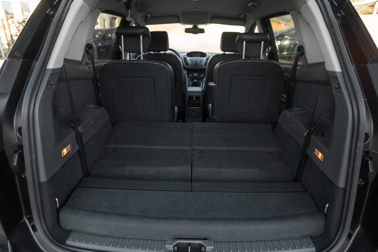 
								Ford C-Max Titanium full									