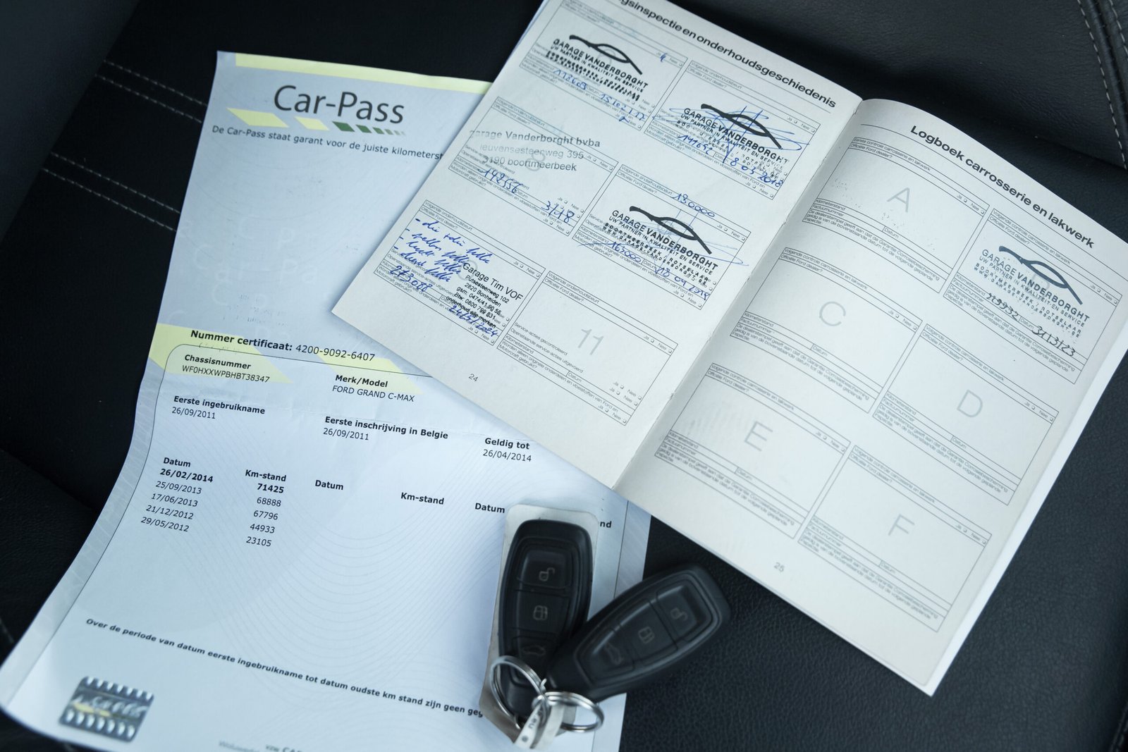 
								Ford C-Max Titanium full									