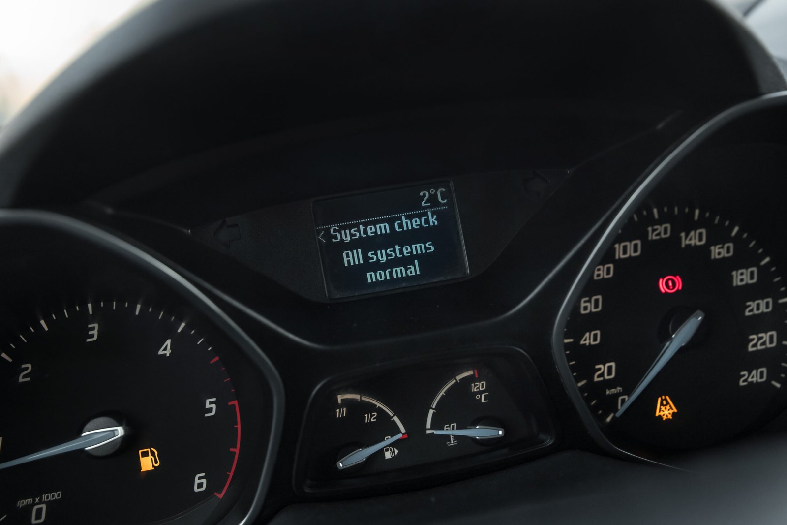 
								Ford C-Max Titanium full									