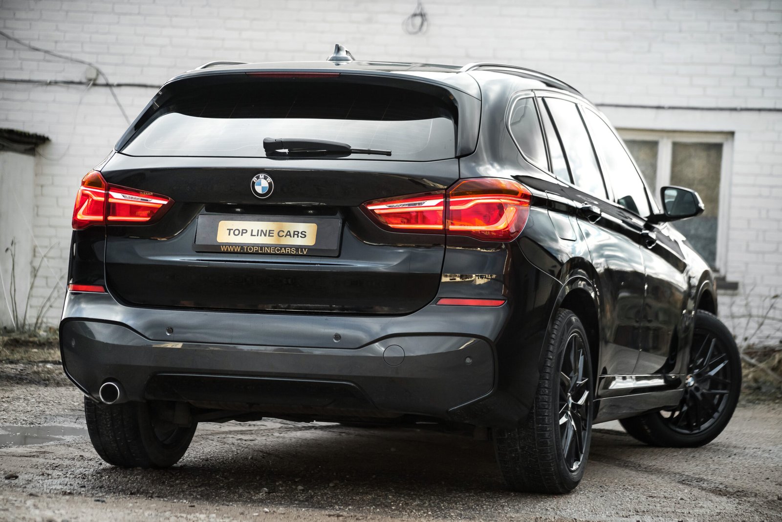 
								BMW X1 20D M-SPORTPAKET full									