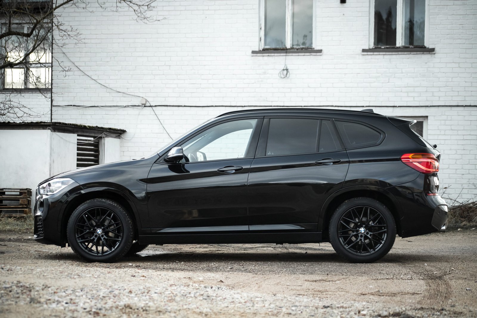
								BMW X1 20D M-SPORTPAKET full									