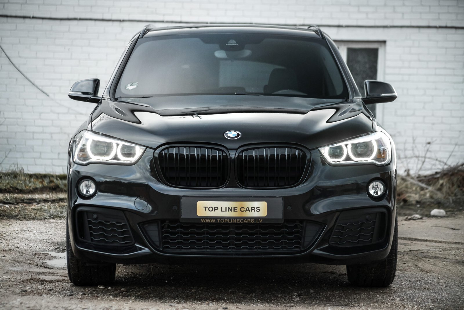
								BMW X1 20D M-SPORTPAKET full									