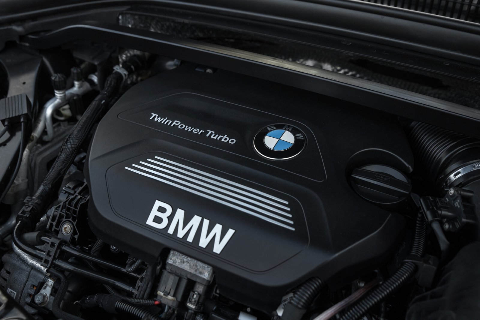 
								BMW X1 20D M-SPORTPAKET full									