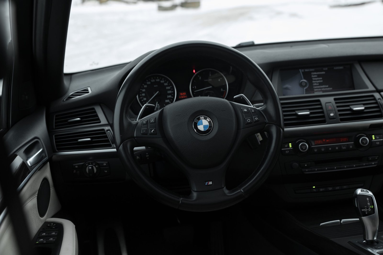 
								BMW X5 40D M-SPORTPAKET full									