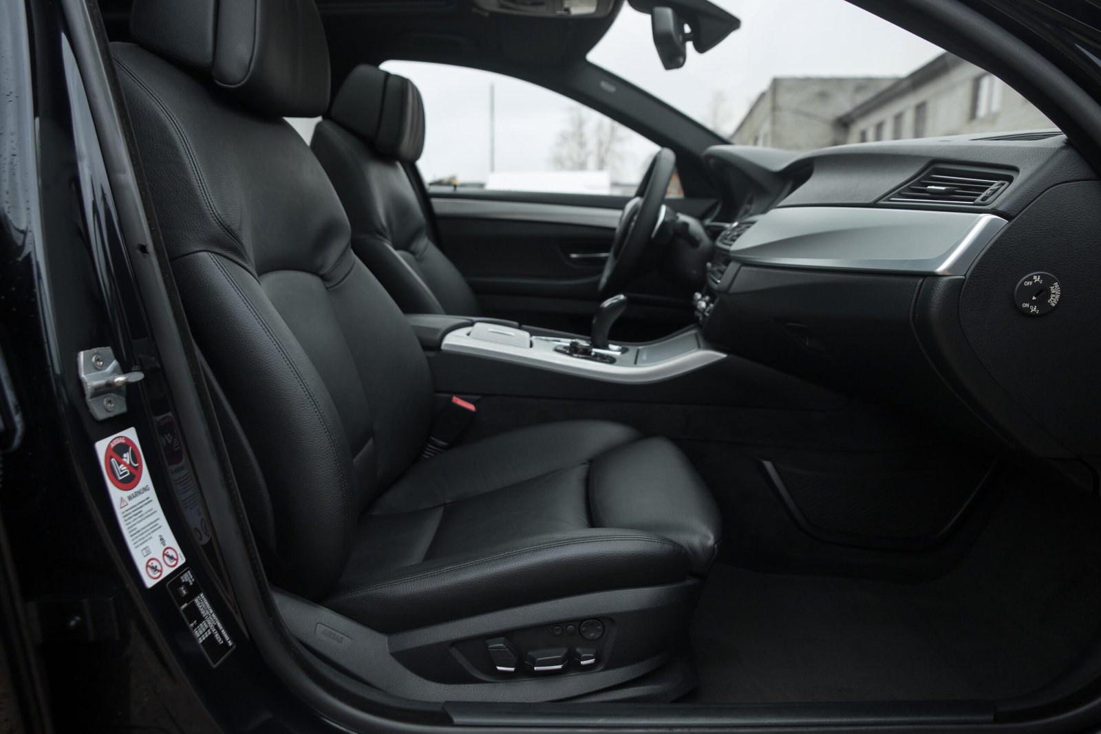 
								BMW 530D 190KW M-SPORTPAKET full									