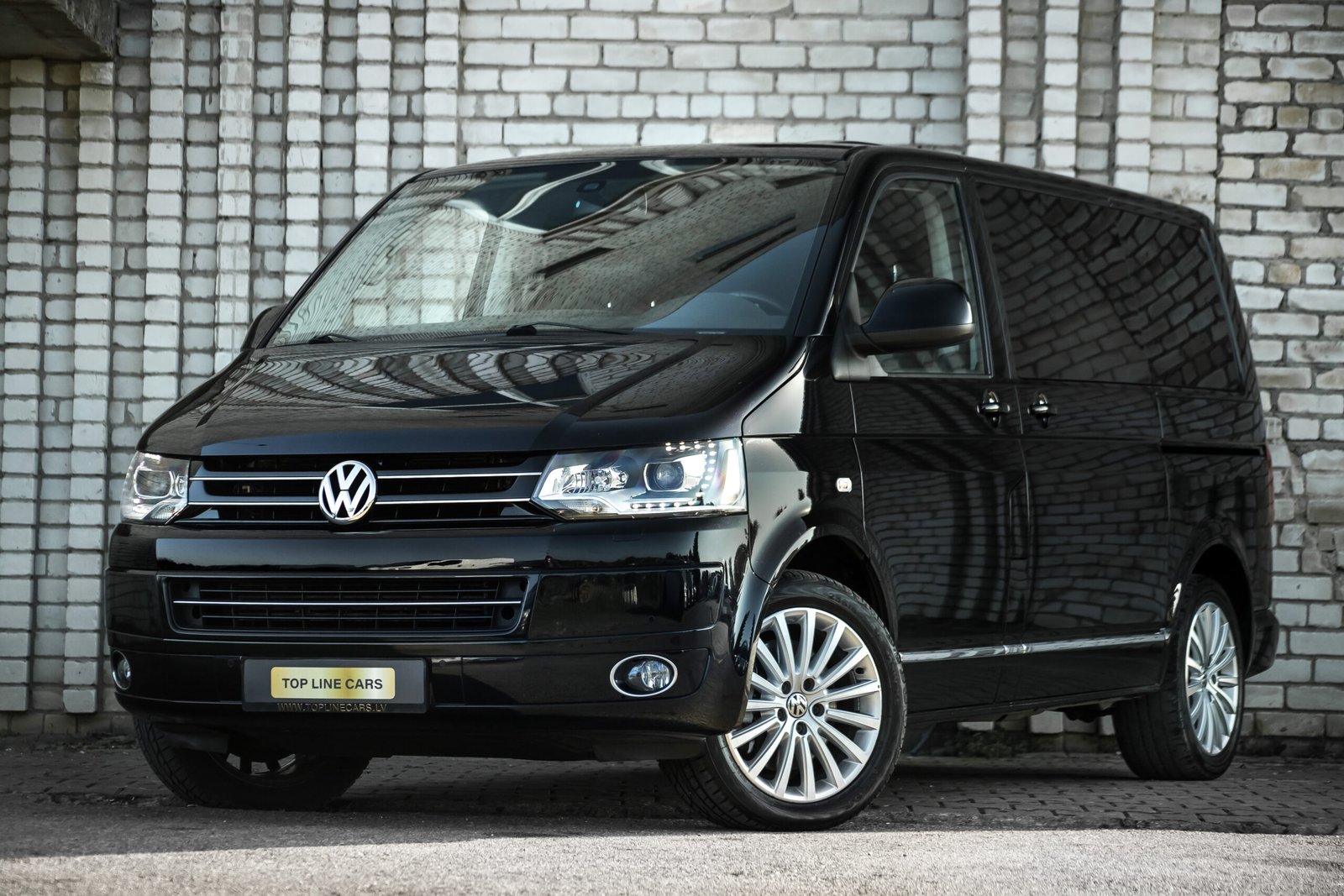 
								VW MULTIVAN 5.1 HIGHLINE 4MOTION full									