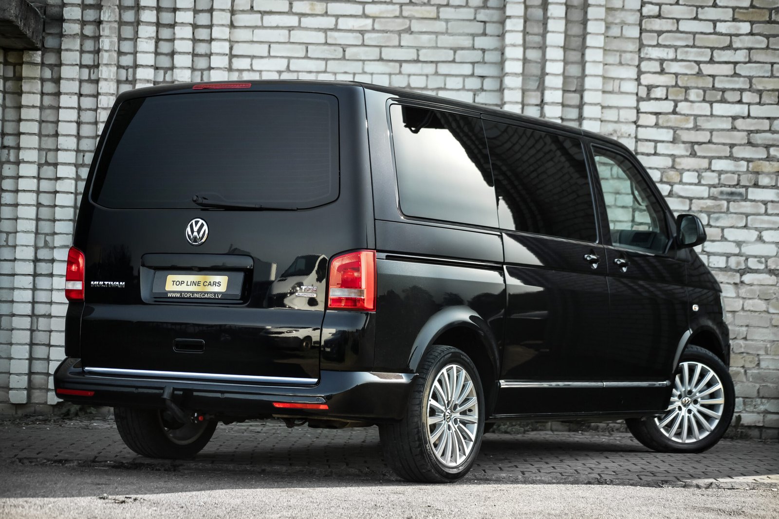 
								VW MULTIVAN 5.1 HIGHLINE 4MOTION full									