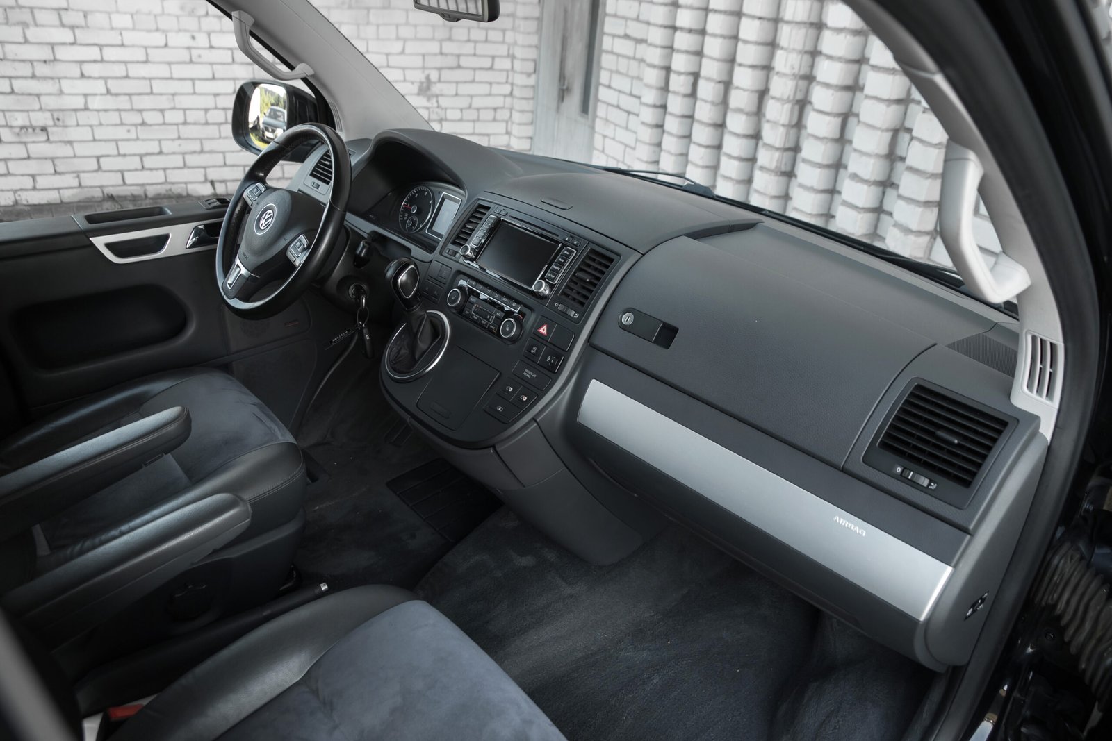 
								VW MULTIVAN 5.1 HIGHLINE 4MOTION full									