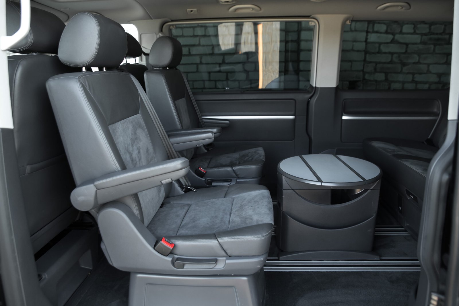 
								VW MULTIVAN 5.1 HIGHLINE 4MOTION full									