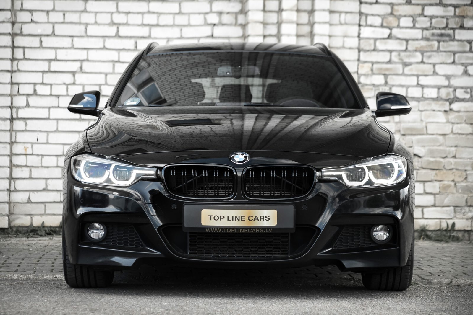 
								BMW 318D FACELIFT M-SPORTPAKET full									