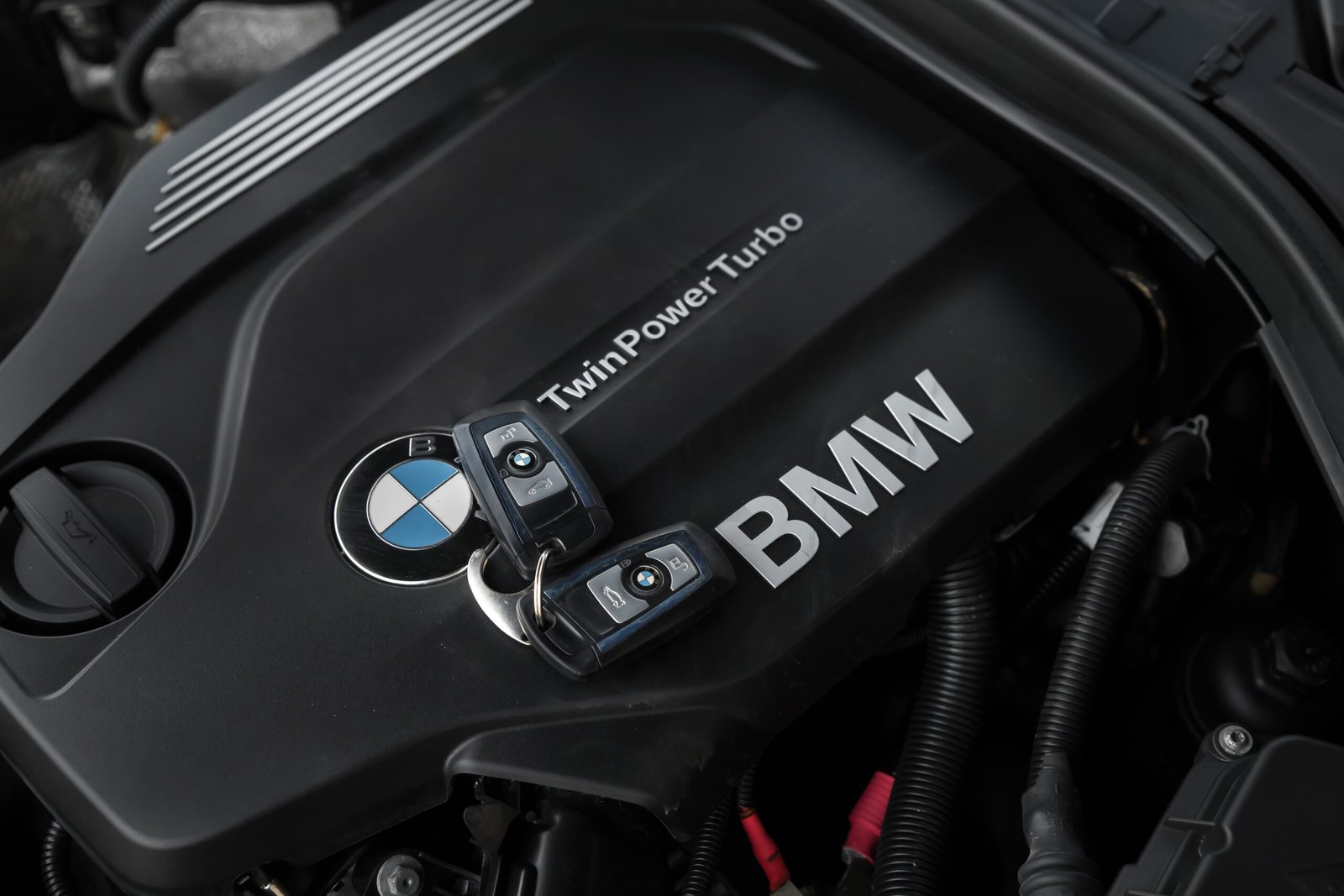 
								BMW 318D FACELIFT M-SPORTPAKET full									