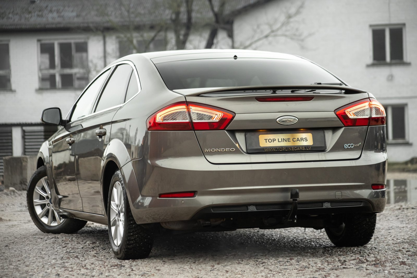 
								FORD MONDEO TITANIUM 1.6D full									