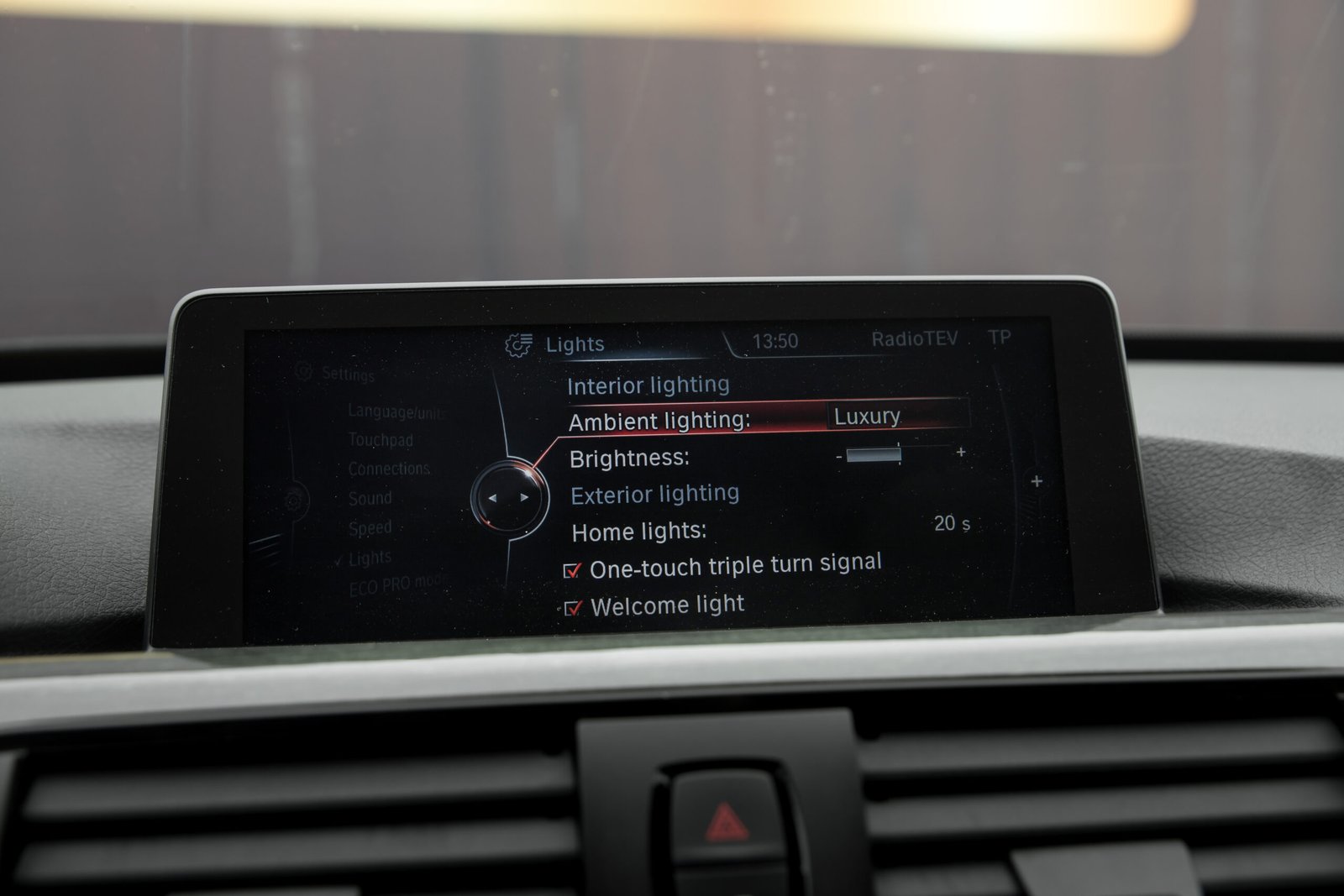 
								BMW 320 GT 2.0D X-Drive full									