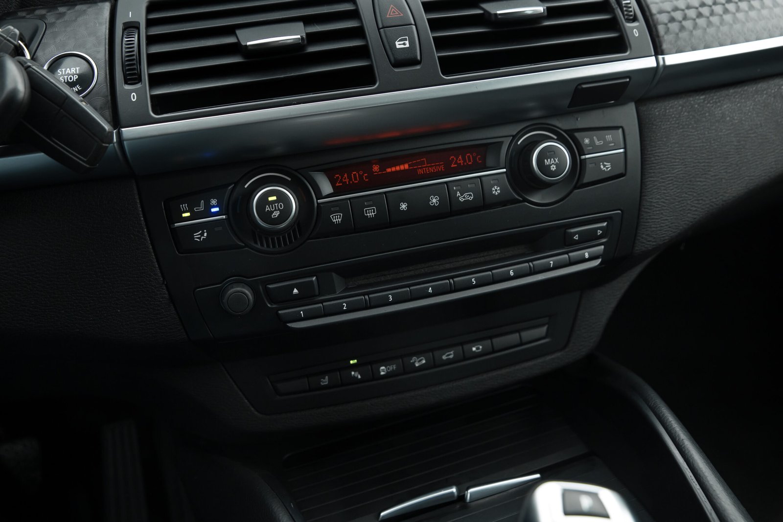 
								BMW X6 3.0D 40D FACELIFT full									