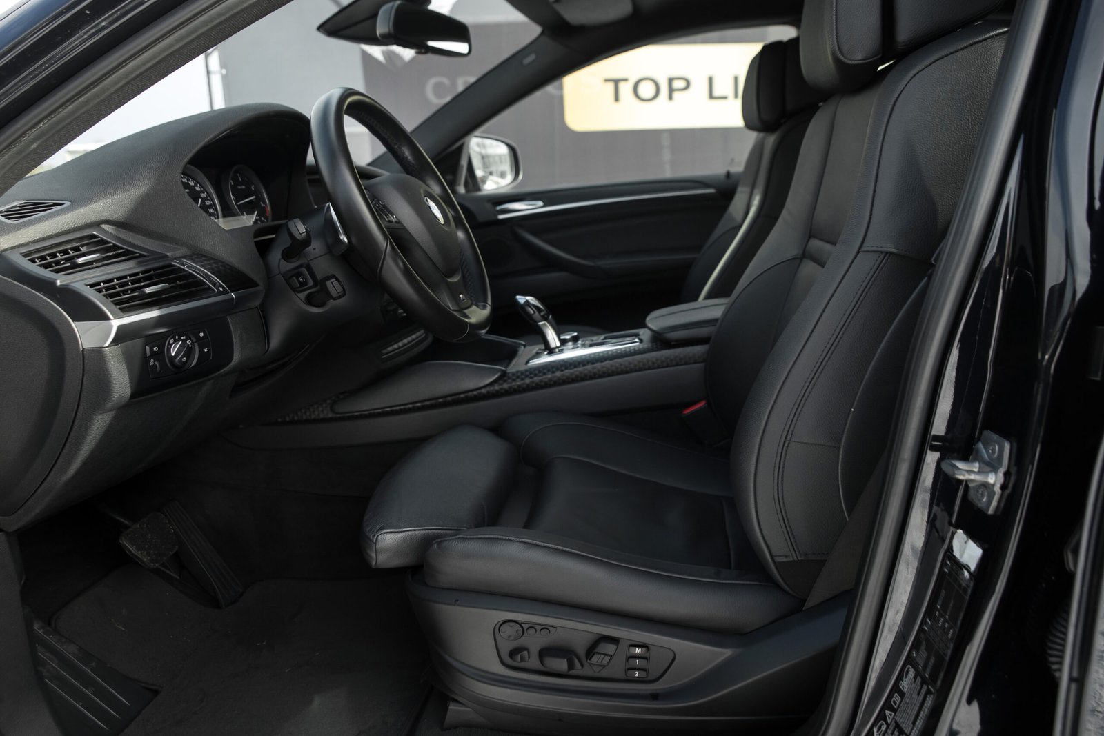 
								BMW X6 3.0D 40D FACELIFT full									