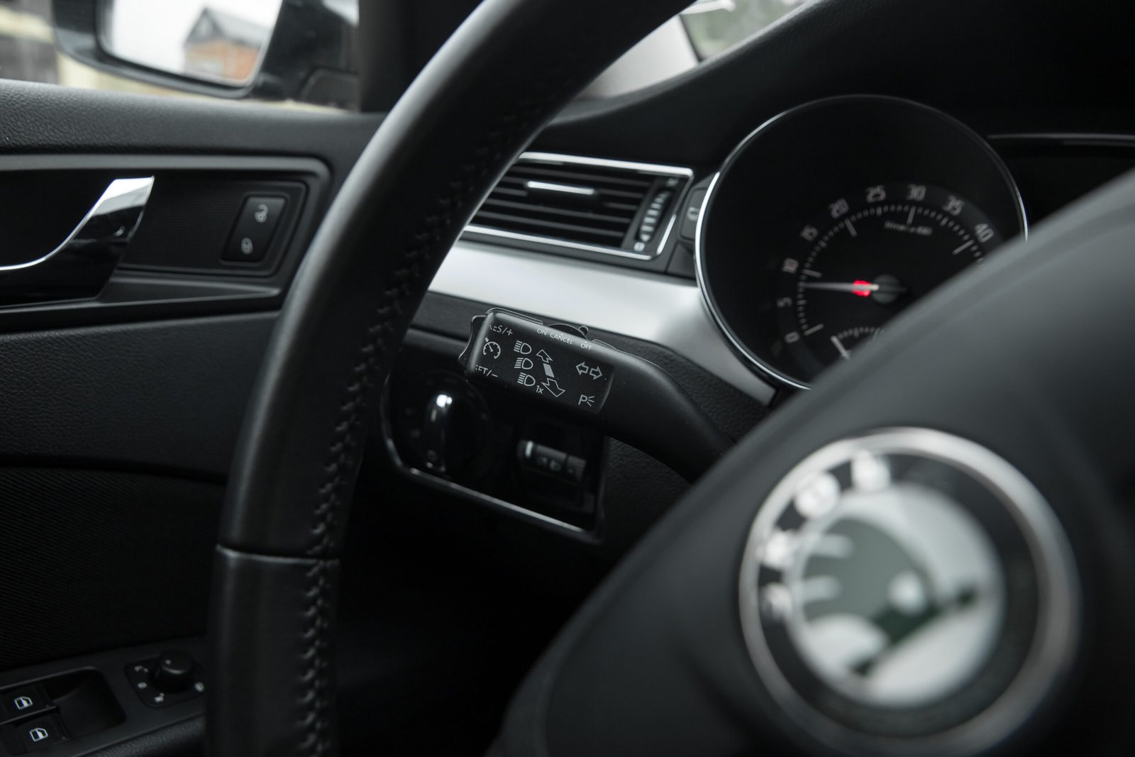 
								SKODA SUPER B 1.6D FACELIFT full									
