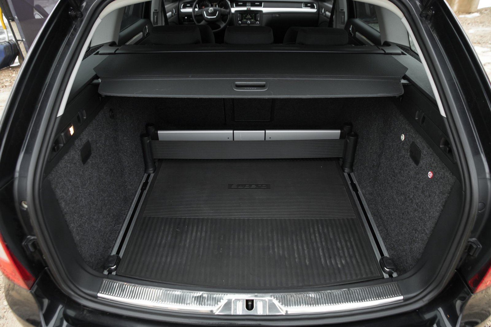 
								SKODA SUPER B 1.6D FACELIFT full									
