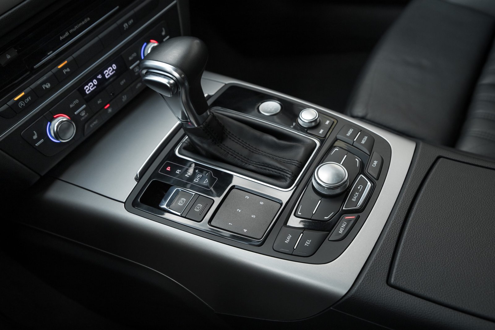 AUDI A6 S-LINE 3.0D QUATTRO 180KW full