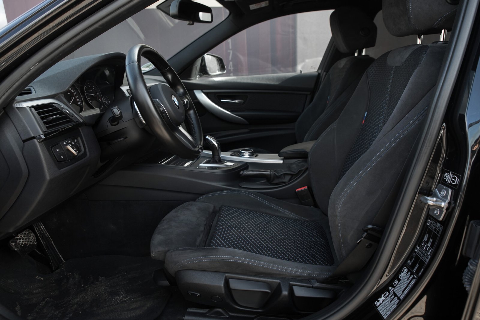 
								BMW 335D M-SPORTPAKET 230KW full									