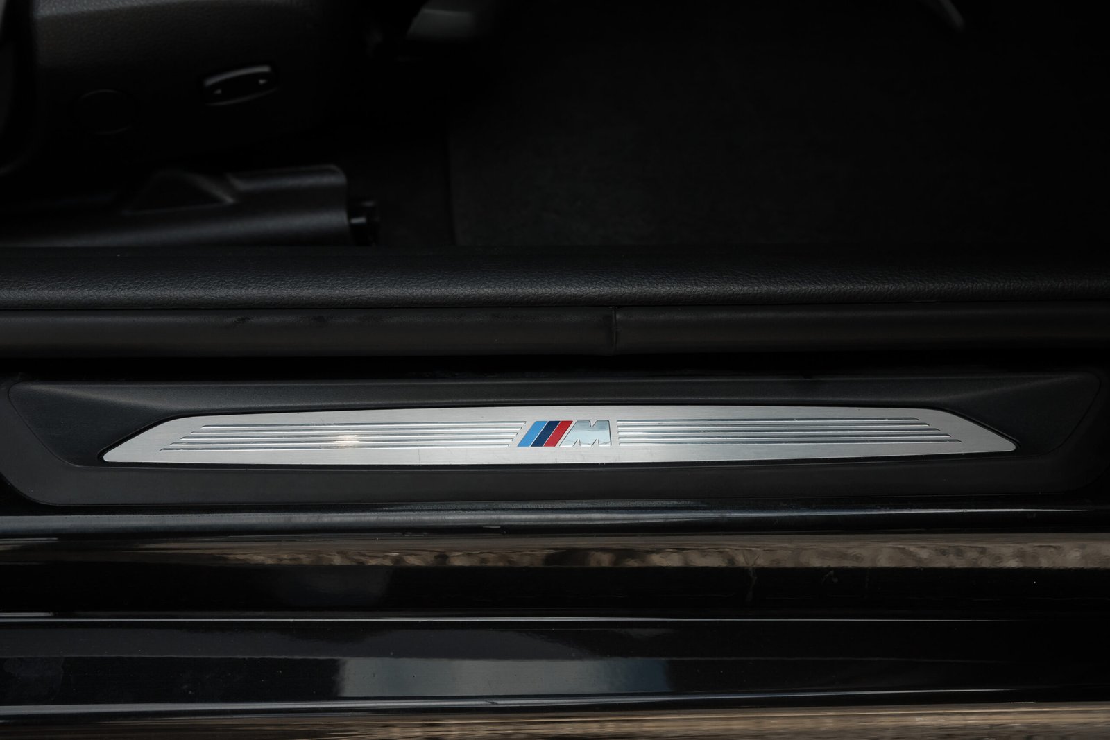 
								BMW 335D M-SPORTPAKET 230KW full									