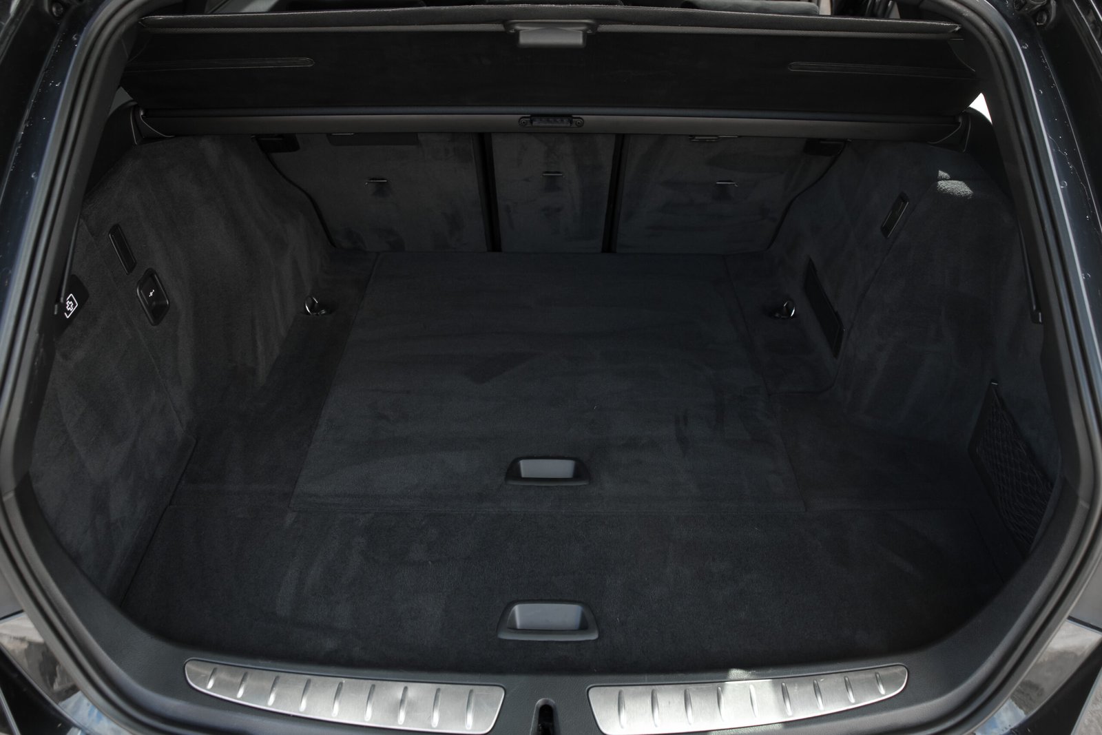 
								BMW 335D M-SPORTPAKET 230KW full									