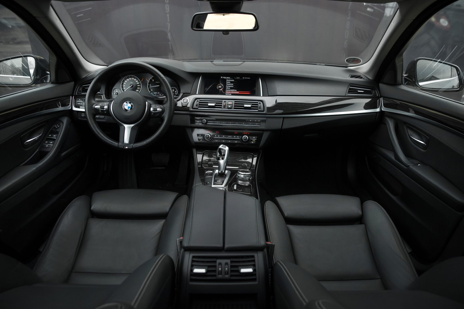 BMW 530D 190KW LUXURY FACELIFT full