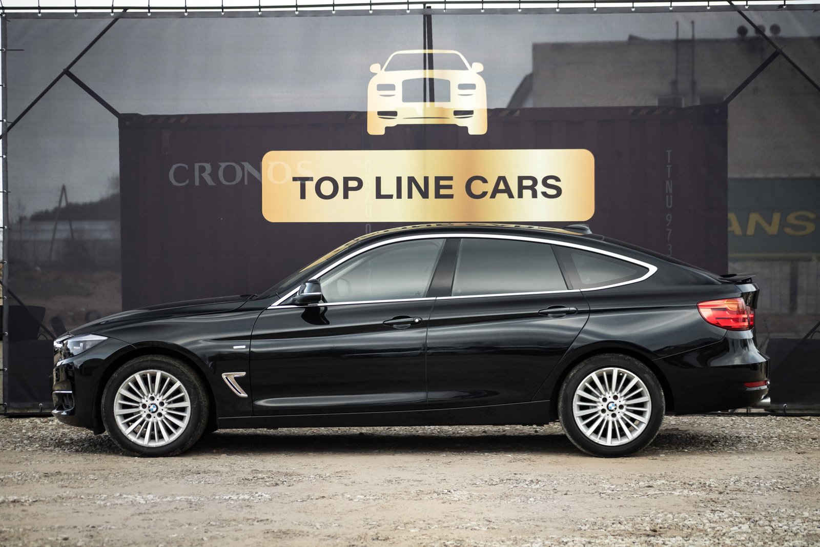 
								BMW 320 GT 2.0D X-Drive full									