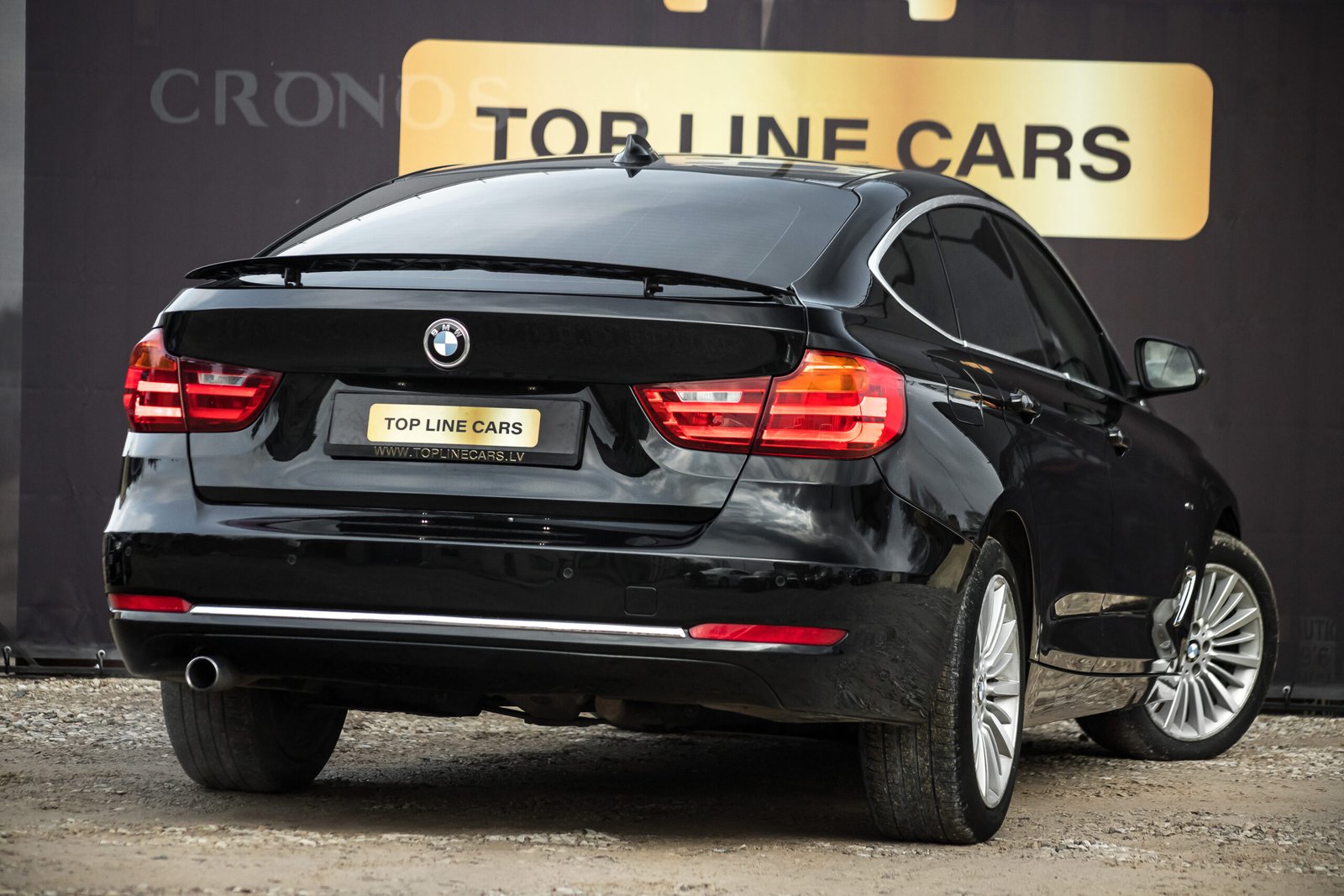 
								BMW 320 GT 2.0D X-Drive full									