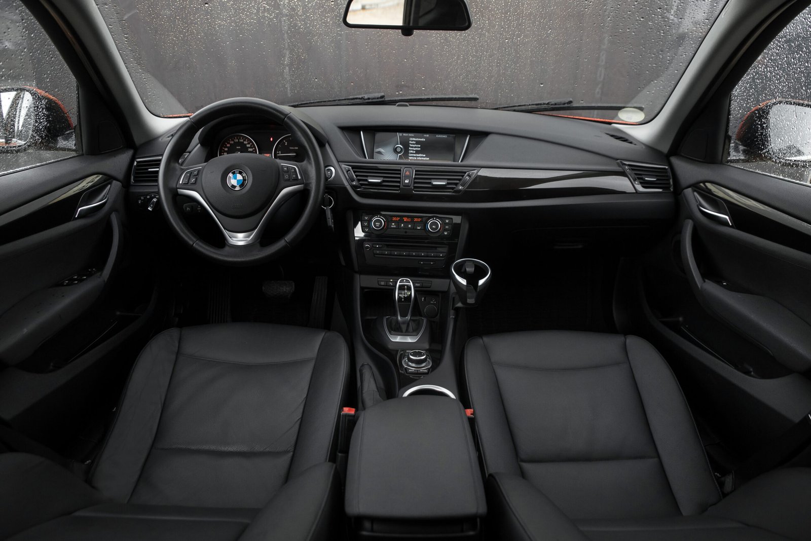 
								BMW X1 2.0D XLINE FACELIFT full									