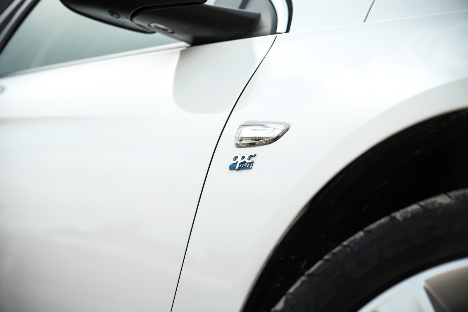 
								OPEL INSIGNIA +SPORT OPC LINE full									
