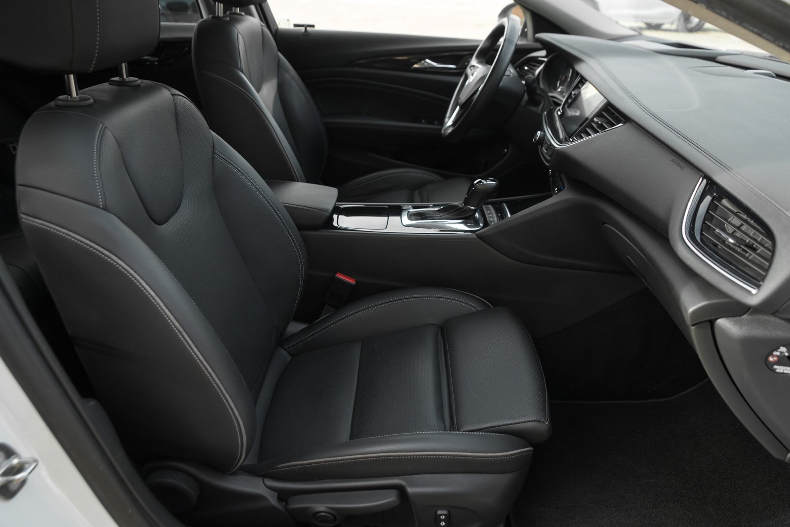 
								OPEL INSIGNIA +SPORT OPC LINE full									