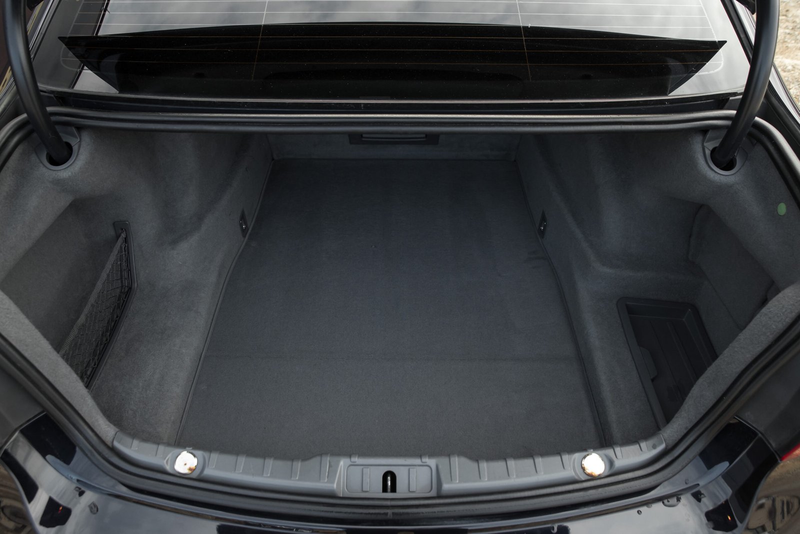 
								BMW 730D 190KW M-SPORTPAKET FACELIFT full									