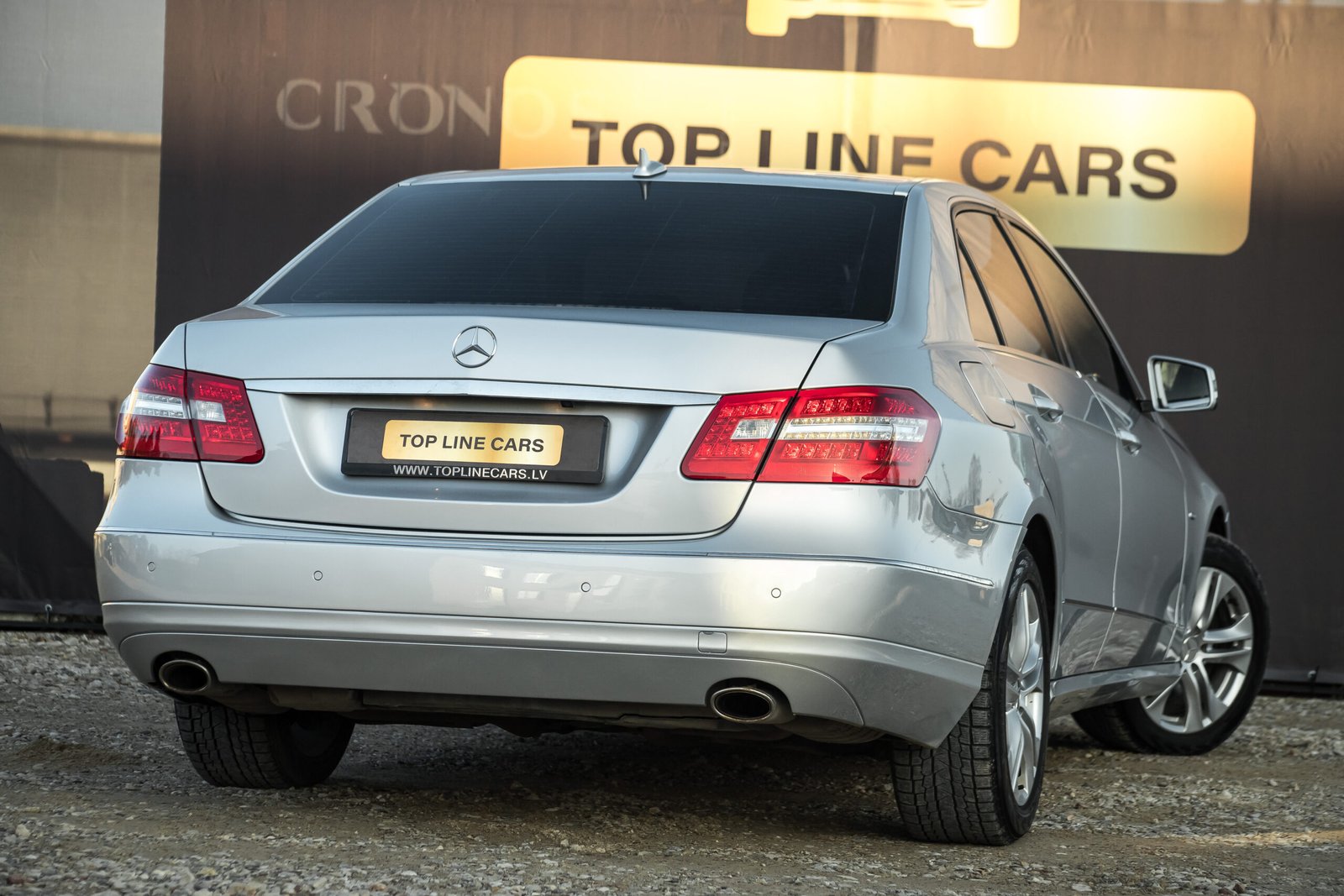 
								Mersedes Benz E350 Avangard 3.0D full									