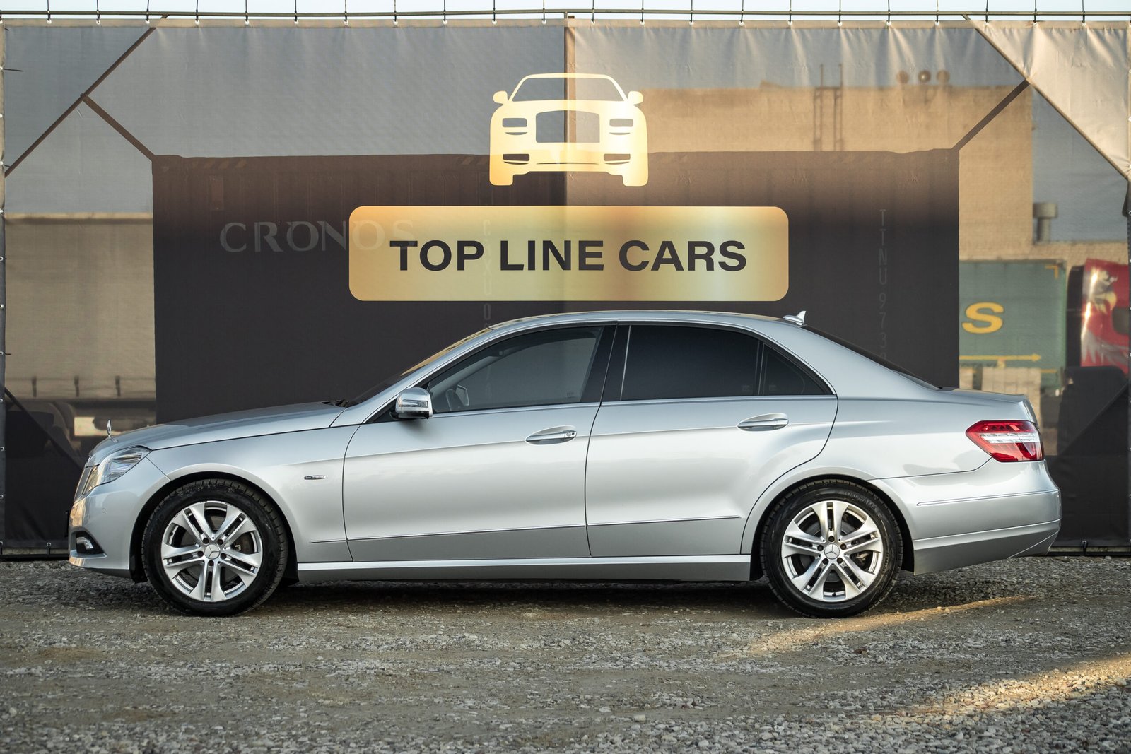 
								Mersedes Benz E350 Avangard 3.0D full									