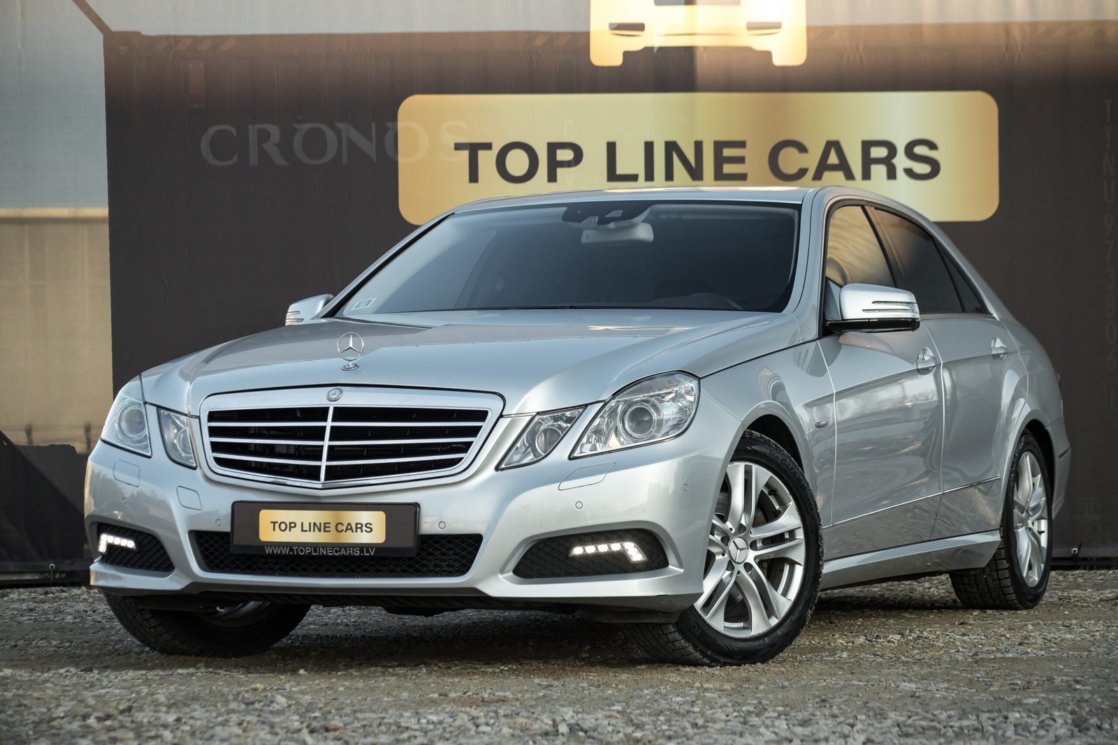 
								Mersedes Benz E350 Avangard 3.0D full									