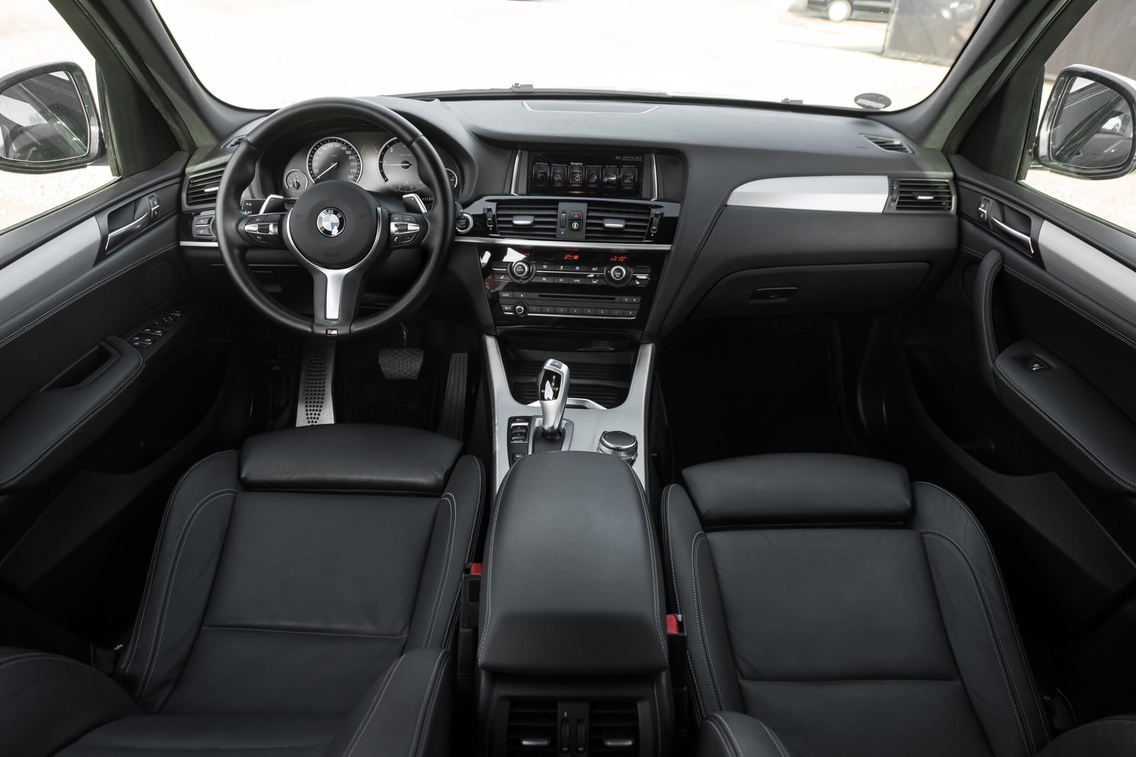 
								BMW X3 X-DRIVE FACELIFT M-SPORTPAKET 2.0D 140KW full									
