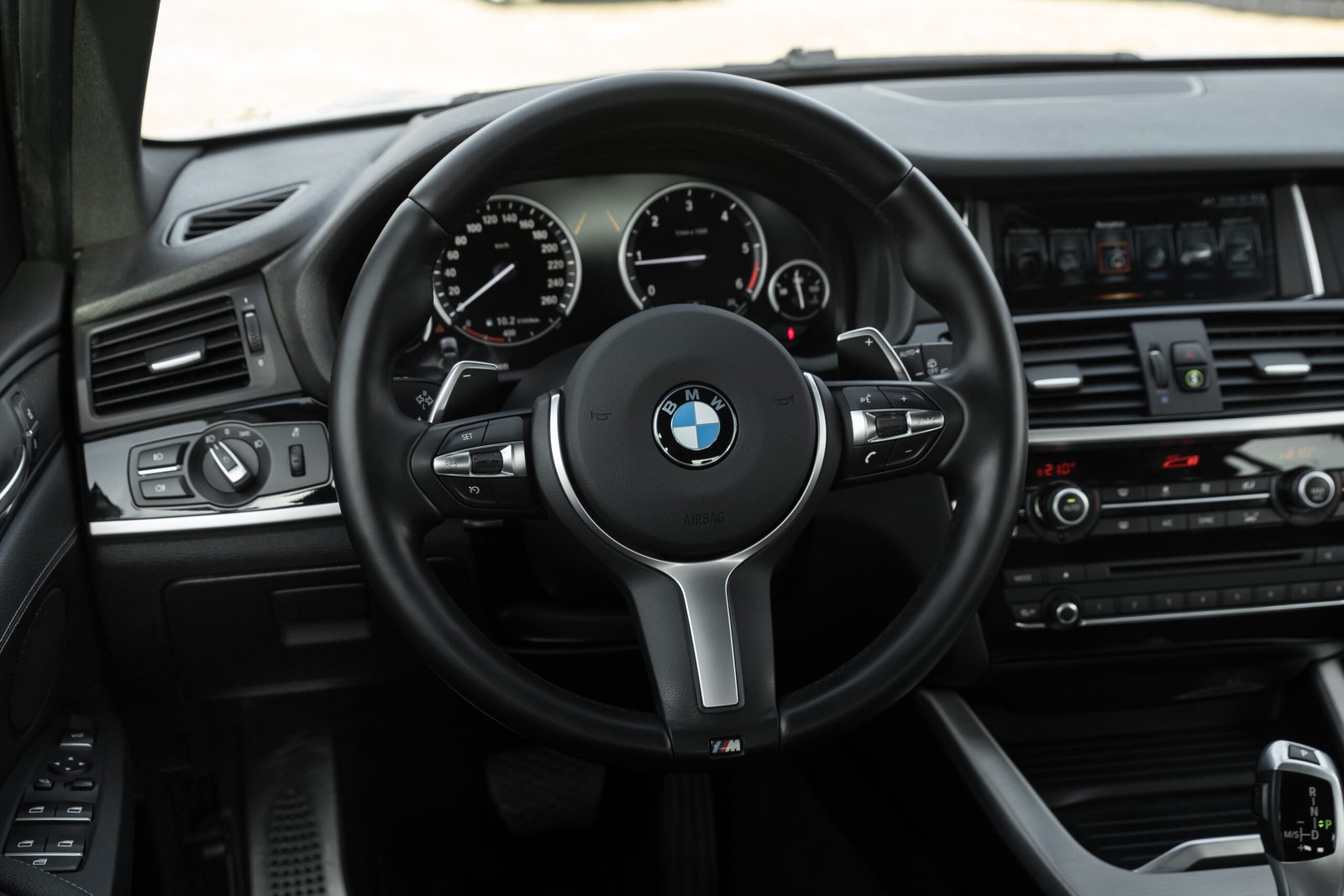 
								BMW X3 X-DRIVE FACELIFT M-SPORTPAKET 2.0D 140KW full									