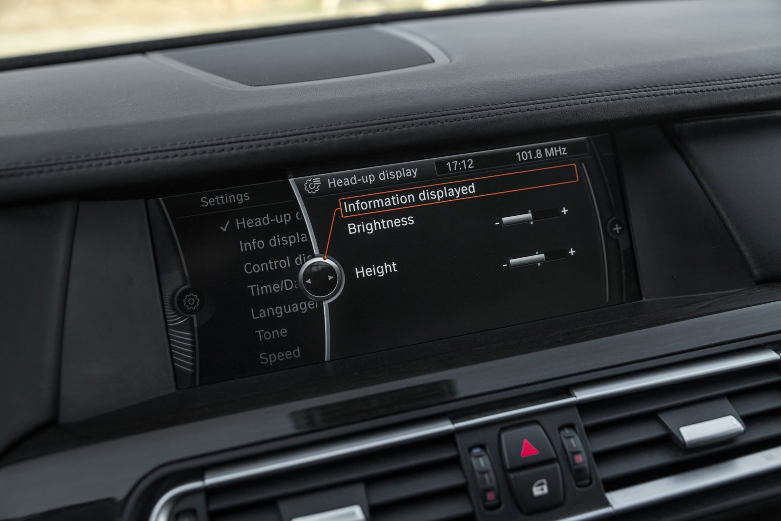 
								BMW 730D 180KW FULL OPTIONS full									