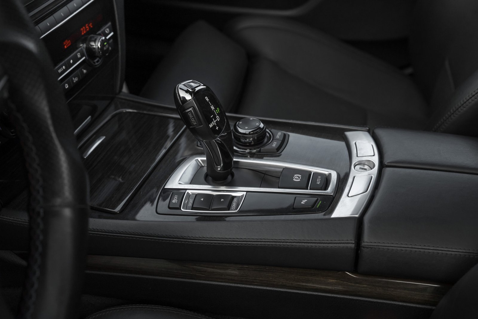 
								BMW 730D 180KW FULL OPTIONS full									