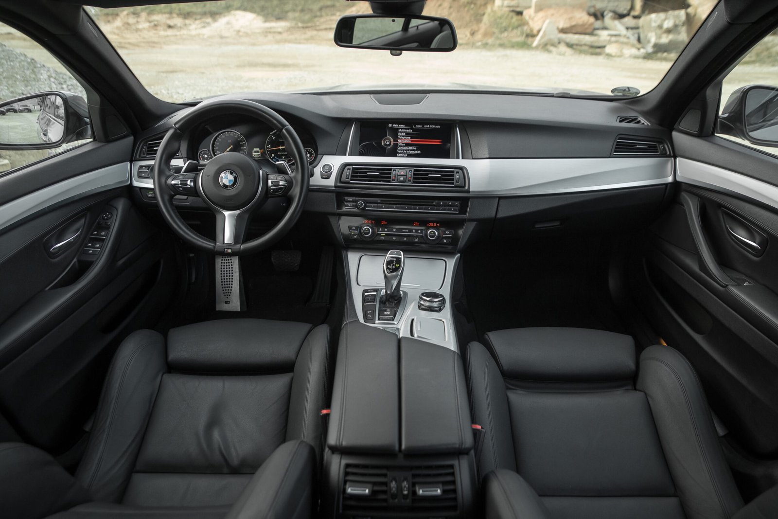 
								BMW 530D 190KW X-DRIVE M-SPORTPAKET full									