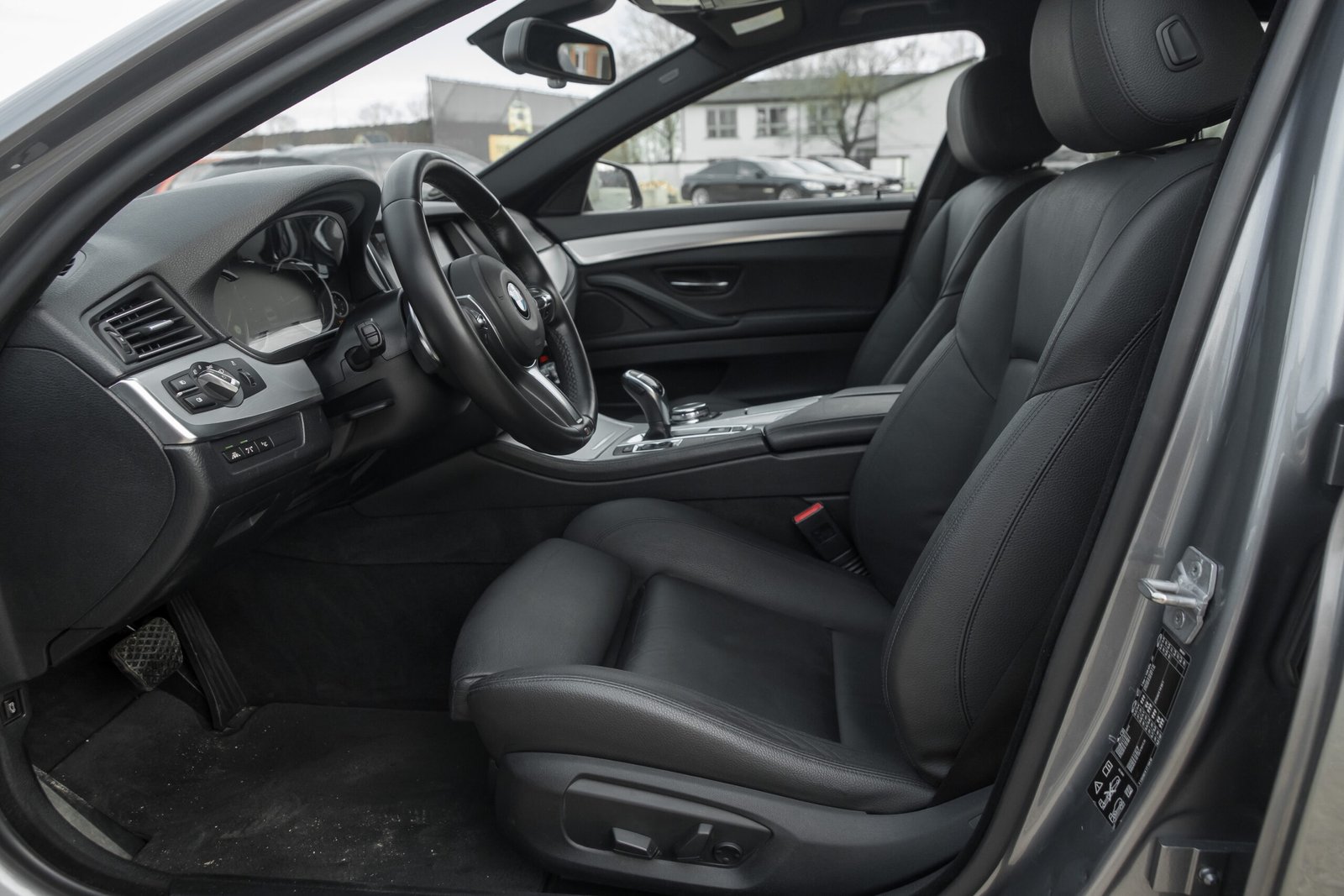 
								BMW 530D 190KW X-DRIVE M-SPORTPAKET full									